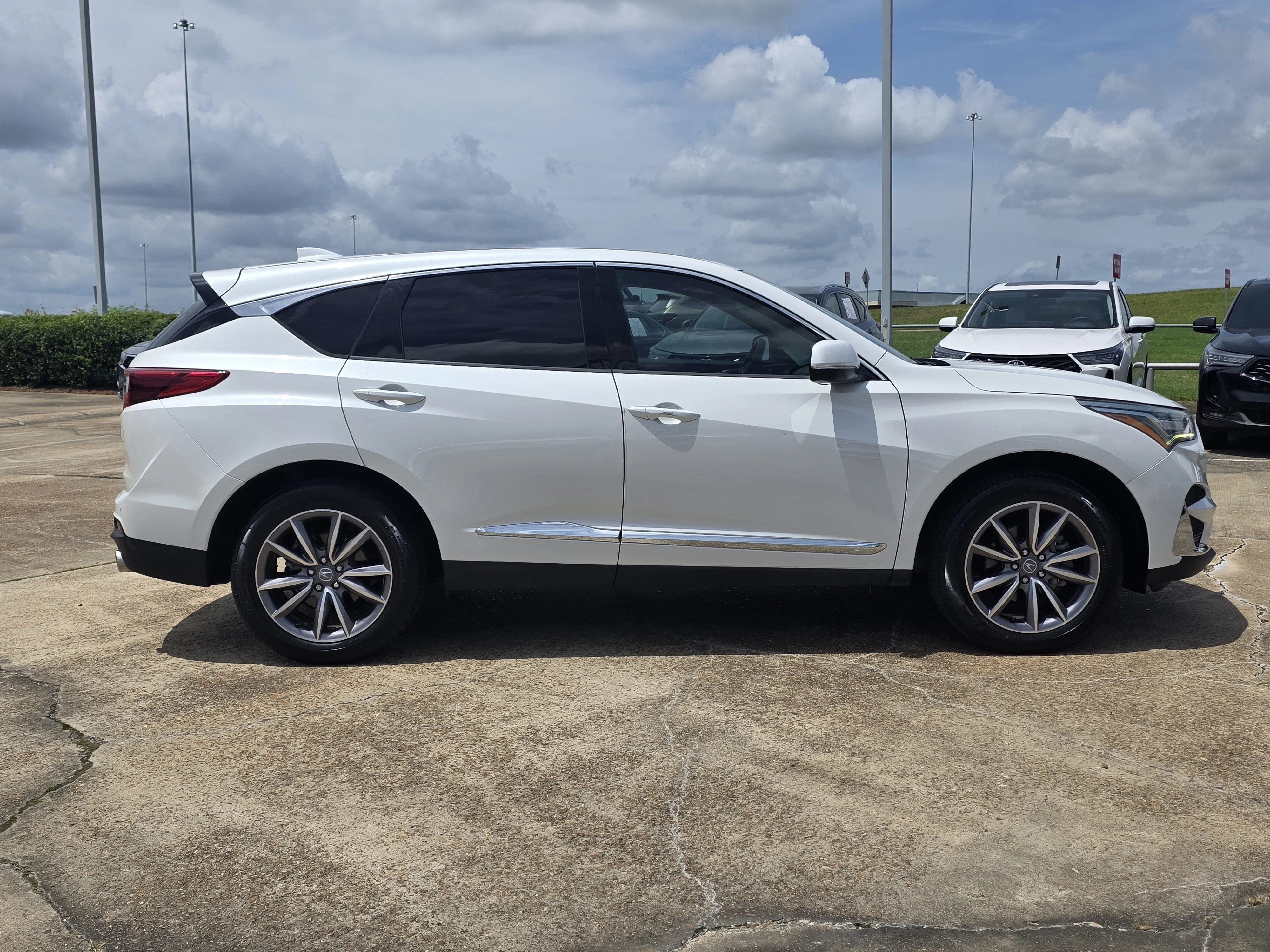 Certified Used 2021 Platinum White Pearl Acura with Technology Package image 37