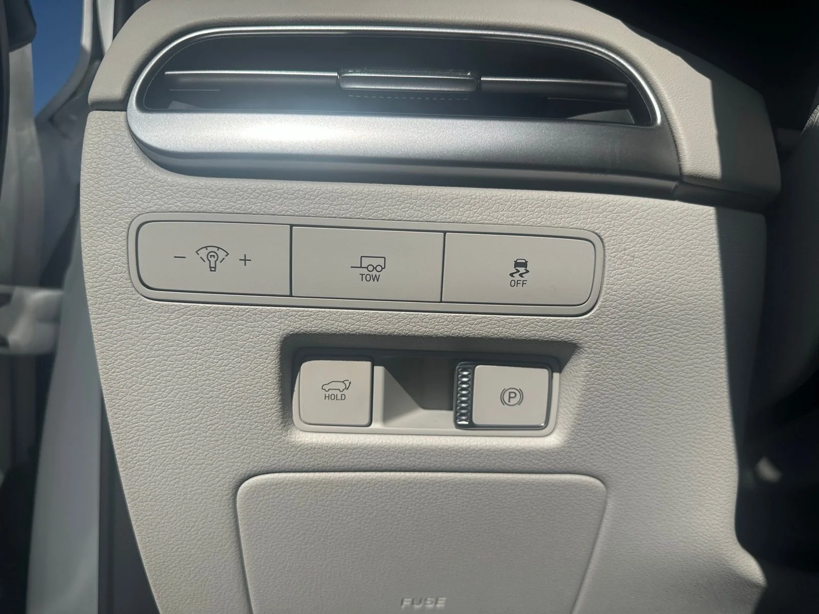 Used 2023 White Hyundai Limited image 13