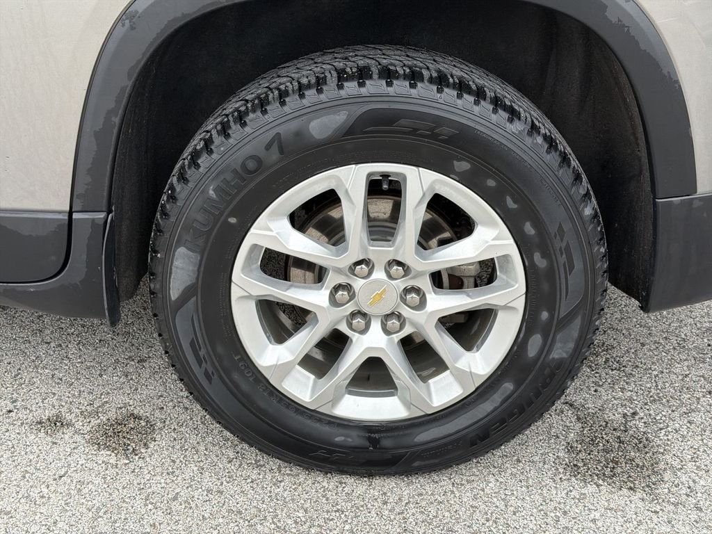 Used 2019  Chevrolet LT image 32
