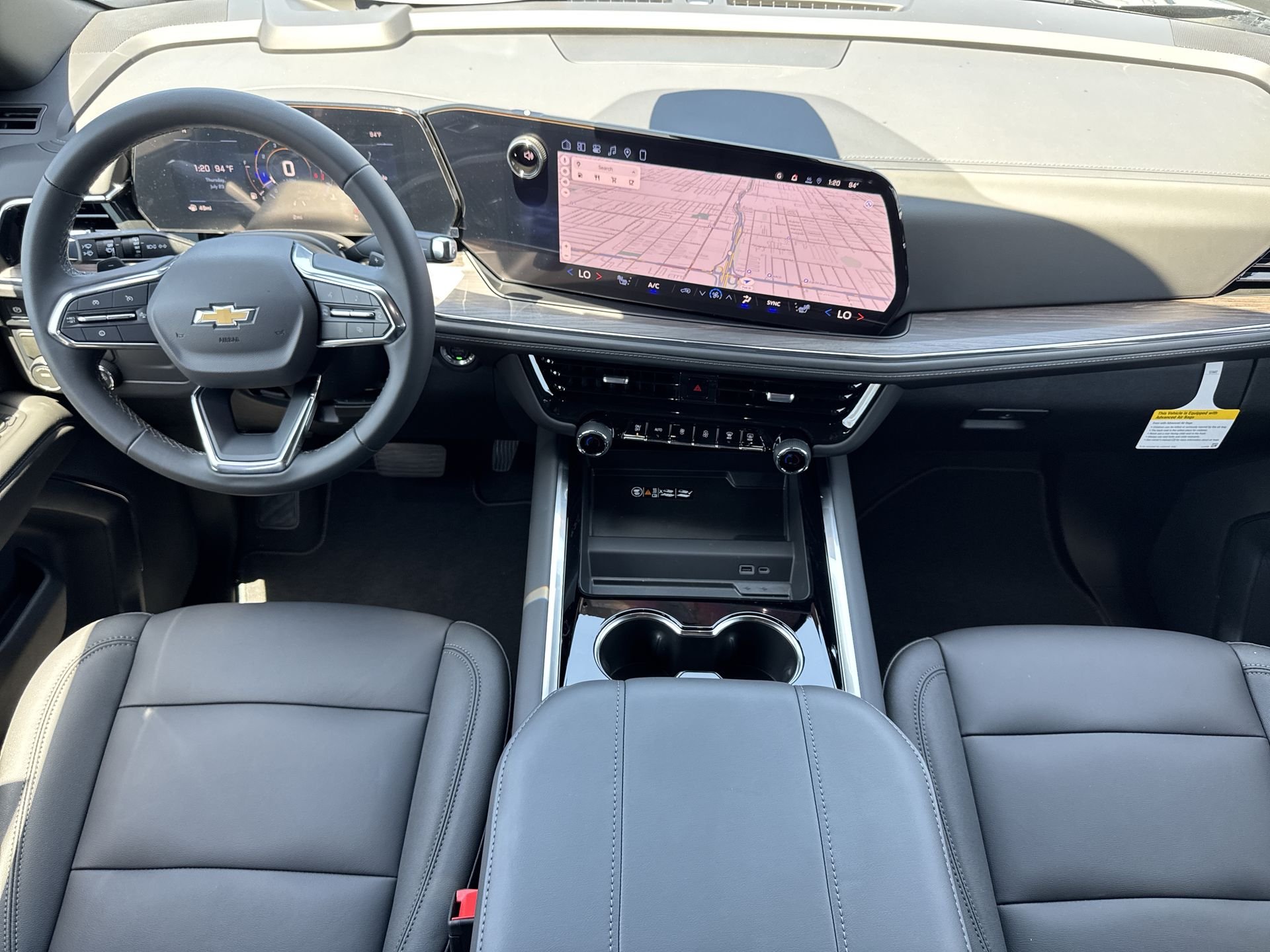 2026 Chevrolet Suburban LT - Photo 18