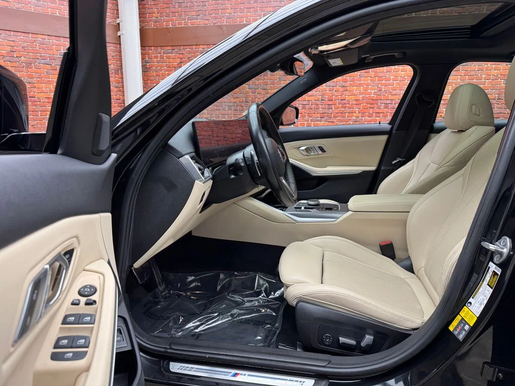 Used 2023 Black BMW 330e xDrive image 23