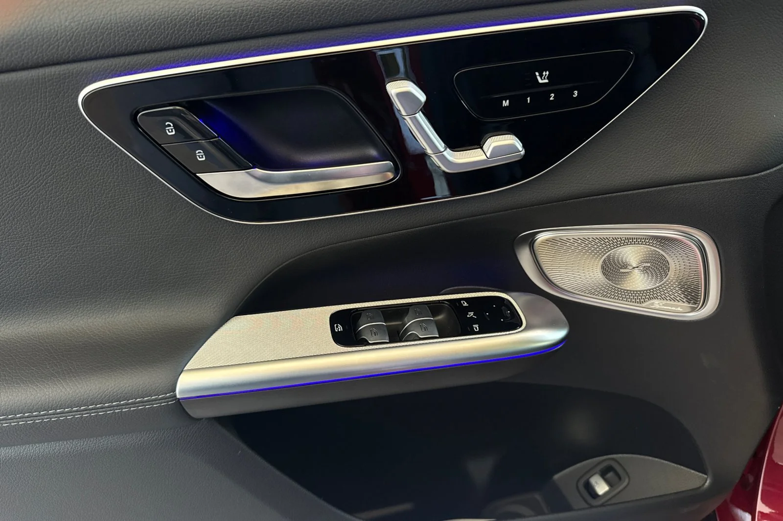 2026 Mercedes-Benz GLC Base - Photo 8