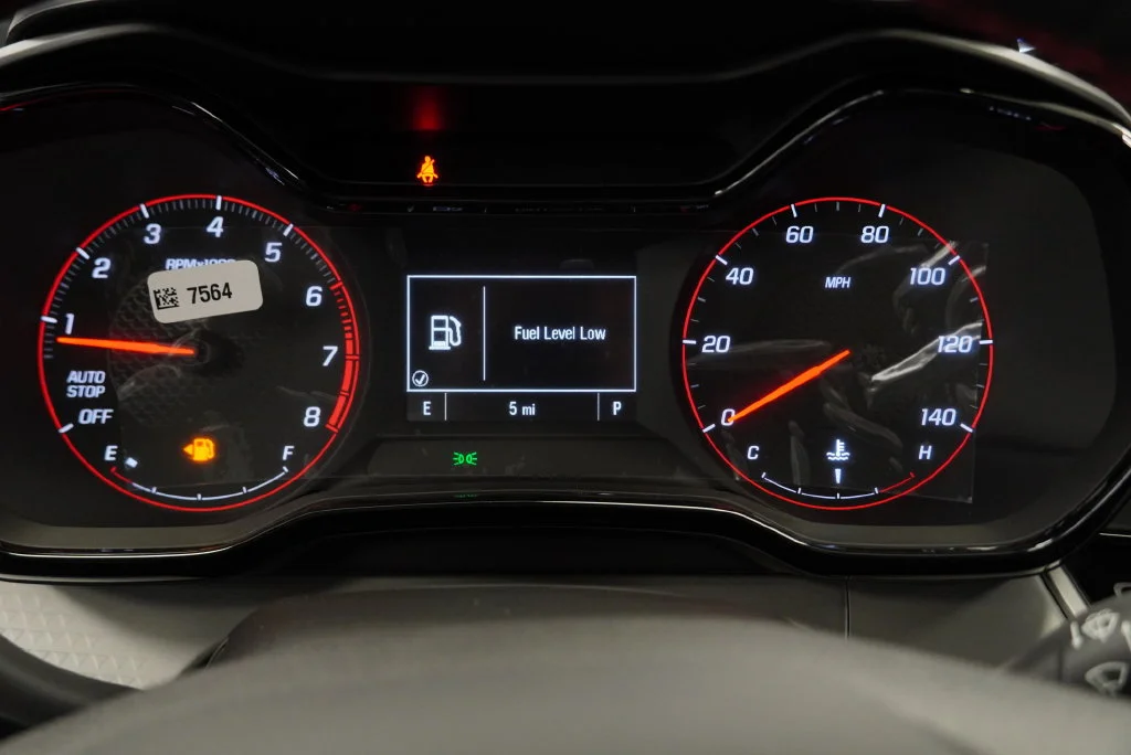 New 2026 Summit White Chevrolet 1RS image 23