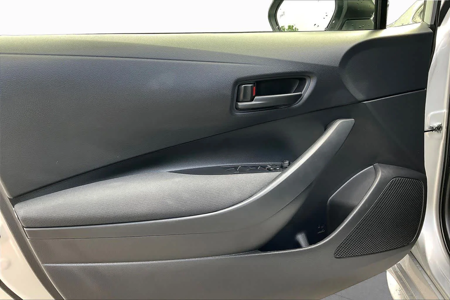 Used 2026 Classic Silver Metallic Toyota Hybrid LE image 21