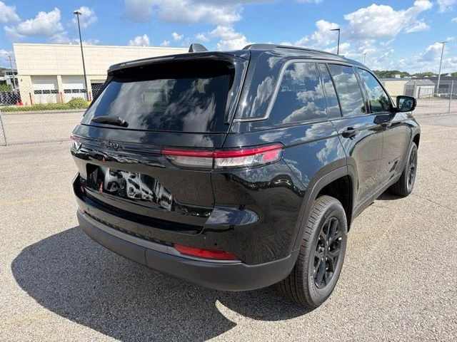 New 2026 Black Jeep Altitude image 3