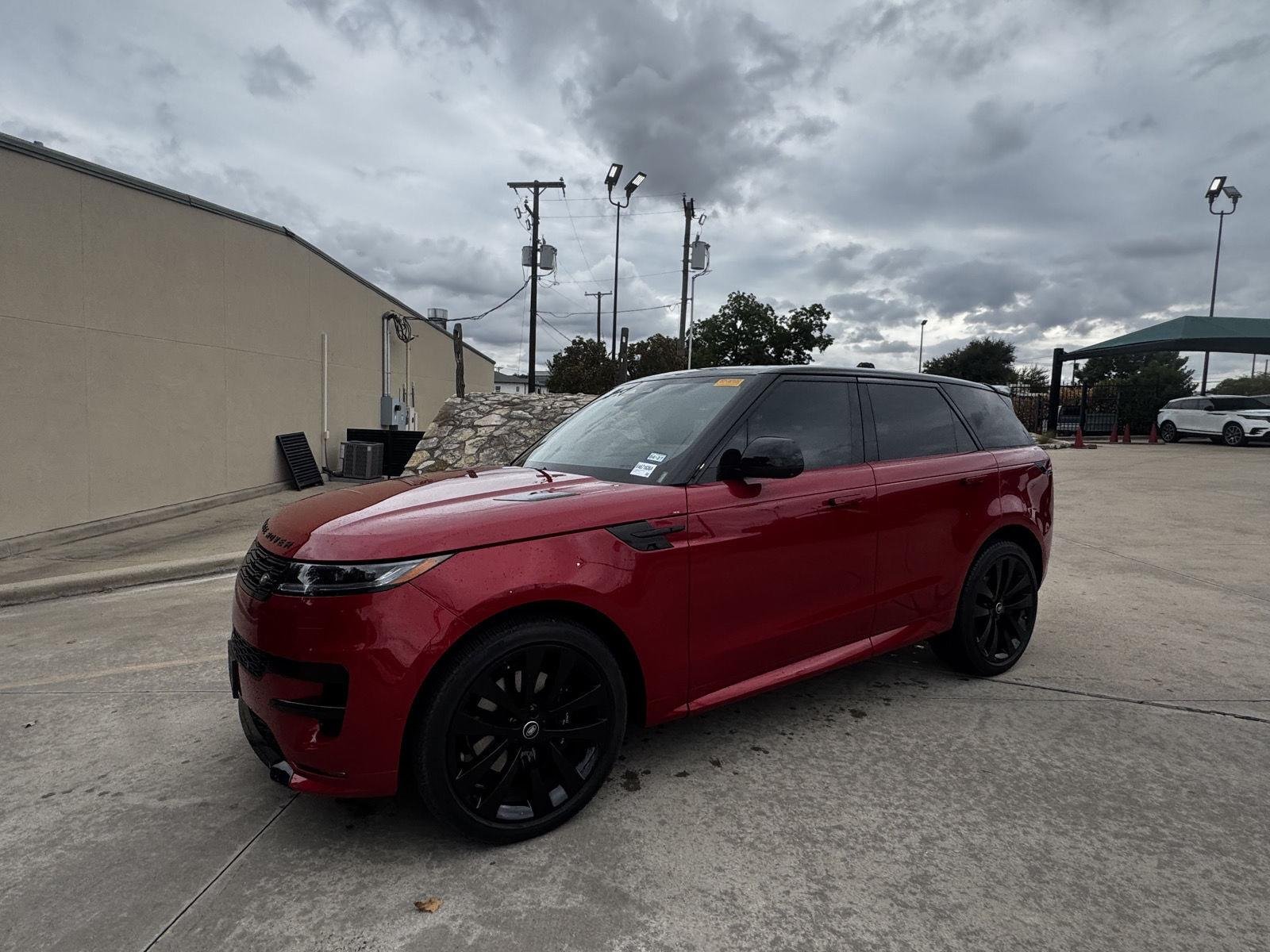 Used 2025 Firenze Red Land Rover Dynamic SE P400 image 2