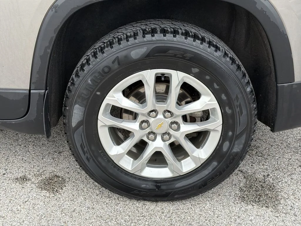Used 2019  Chevrolet LT image 32
