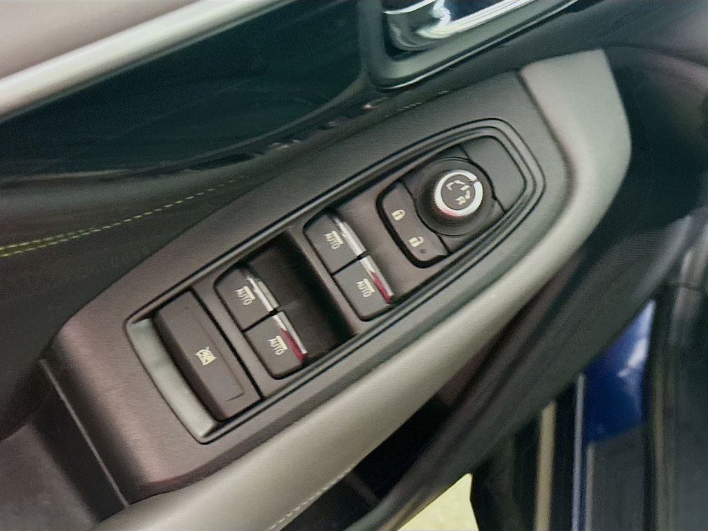 Used 2020 Abyss Blue Pearl Subaru Onyx Edition XT image 16
