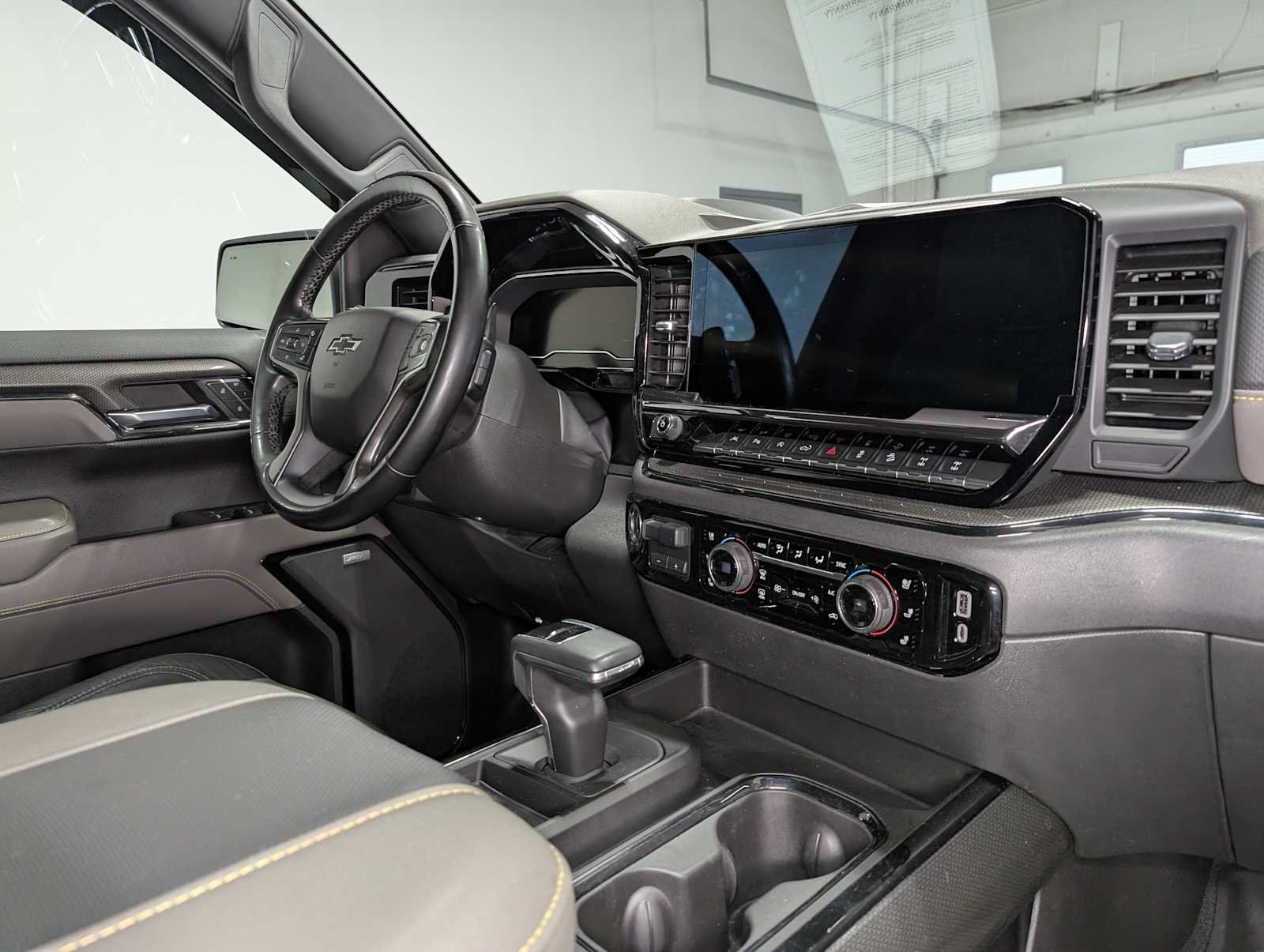2023 Chevrolet Silverado 1500 ZR2 - Photo 47