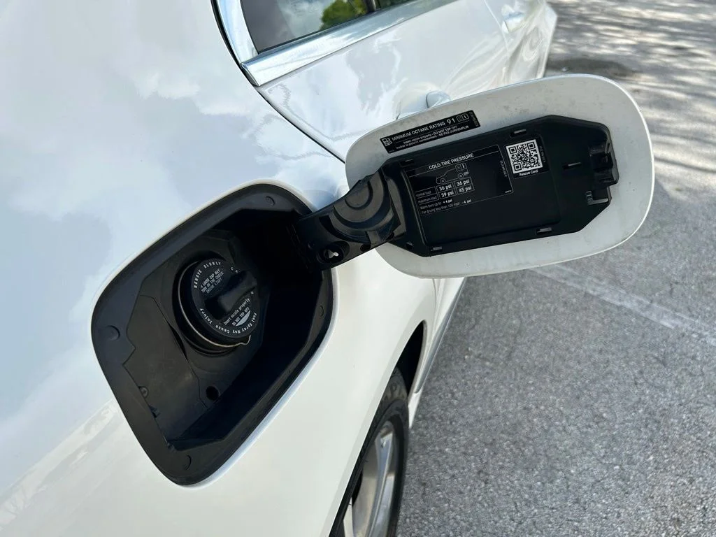 Used 2016 White Mercedes-Benz C 300 image 39