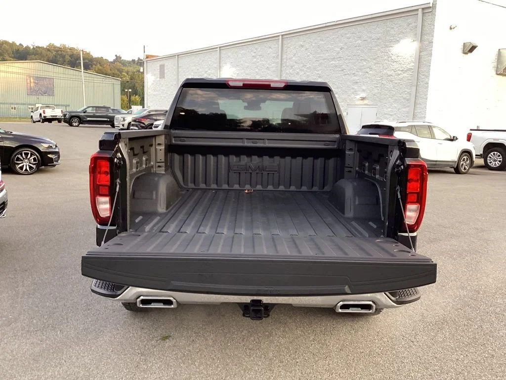 2026 GMC Sierra 1500 SLE - Photo 18