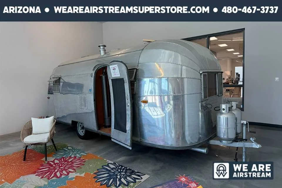 Used 1952 SILVER AIRSTREAM  image 1