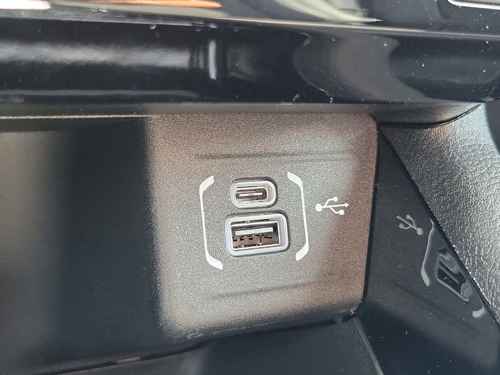 New 2026 Fathom Blue Pearl Coat Jeep Latitude image 29