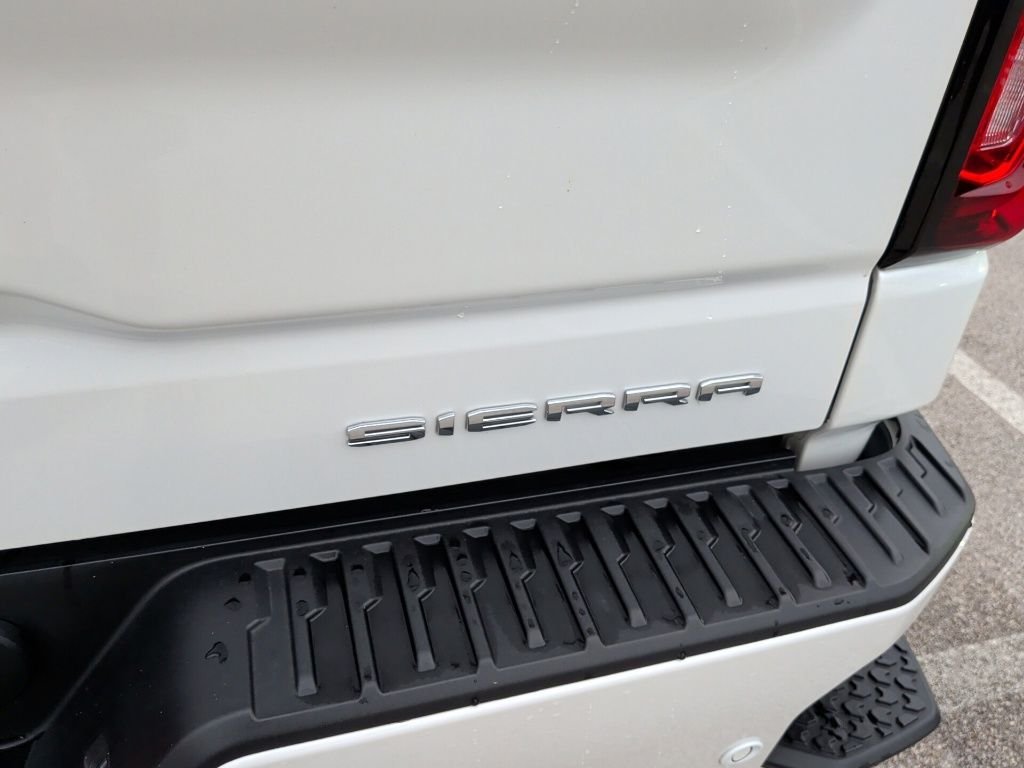 Used 2025 White Frost Tri-Coat GMC Denali Ultimate image 47