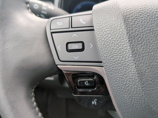 Certified Used 2025 Beige Toyota XLE image 19