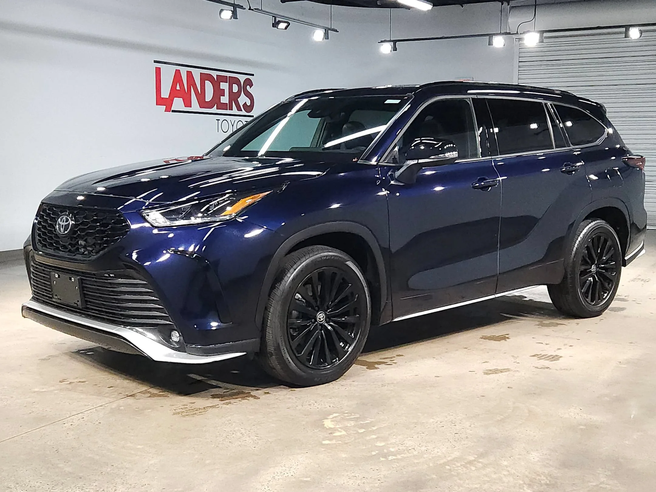 Pre-Owned 2025 Toyota Highlander XSE Sport Utility in Little Rock