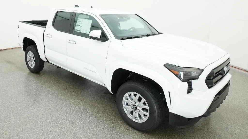 New 2026 Ice Cap Toyota SR5 image 10