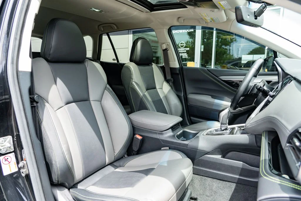 Used 2020 Black Subaru Onyx Edition XT image 25
