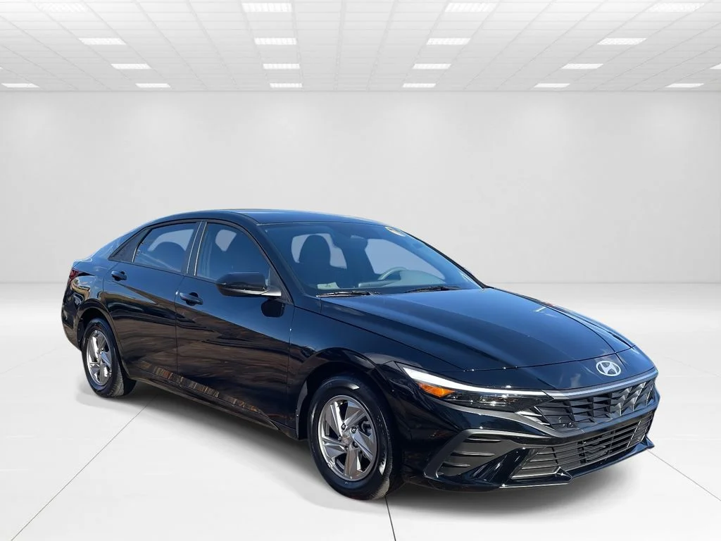 New 2025 Black Hyundai SE image 1