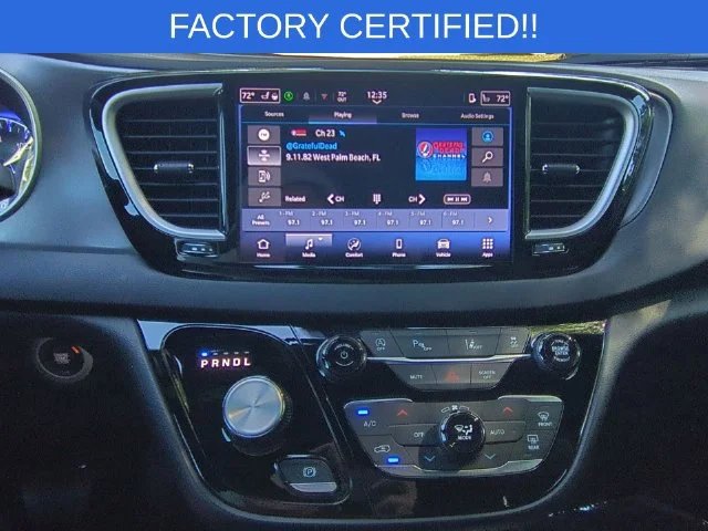 Used 2026 Black Chrysler Select image 23