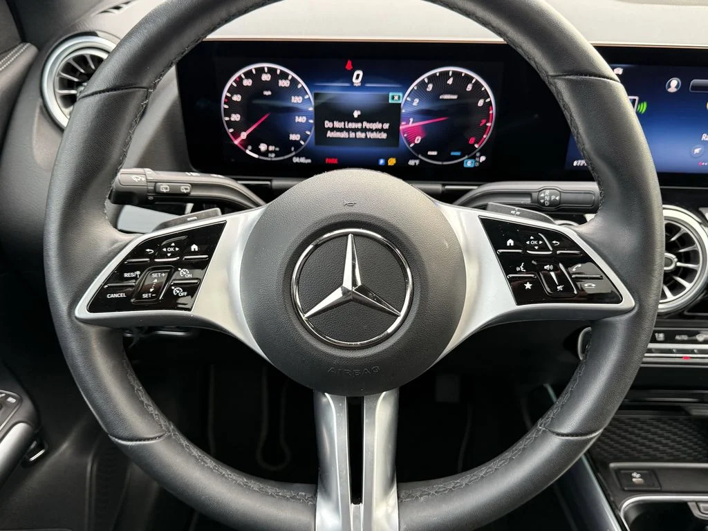 Used 2025 Night Black Mercedes-Benz 250 4MATIC® image 21