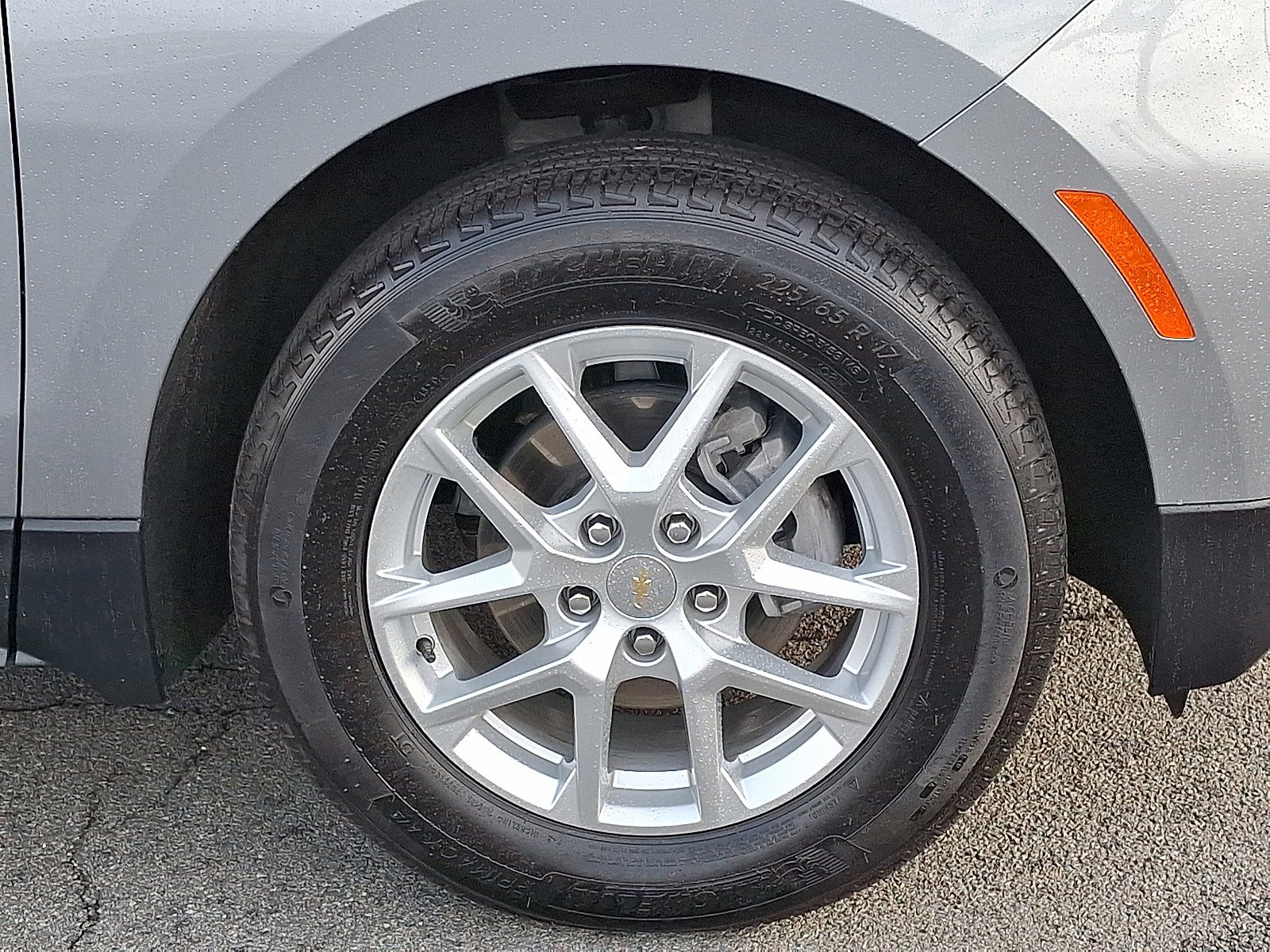 2024 Chevrolet Equinox LS - Photo 8