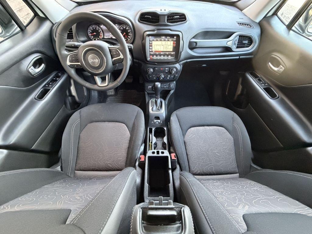 New 2026 Shimmering Silver Hyundai SEL image 29