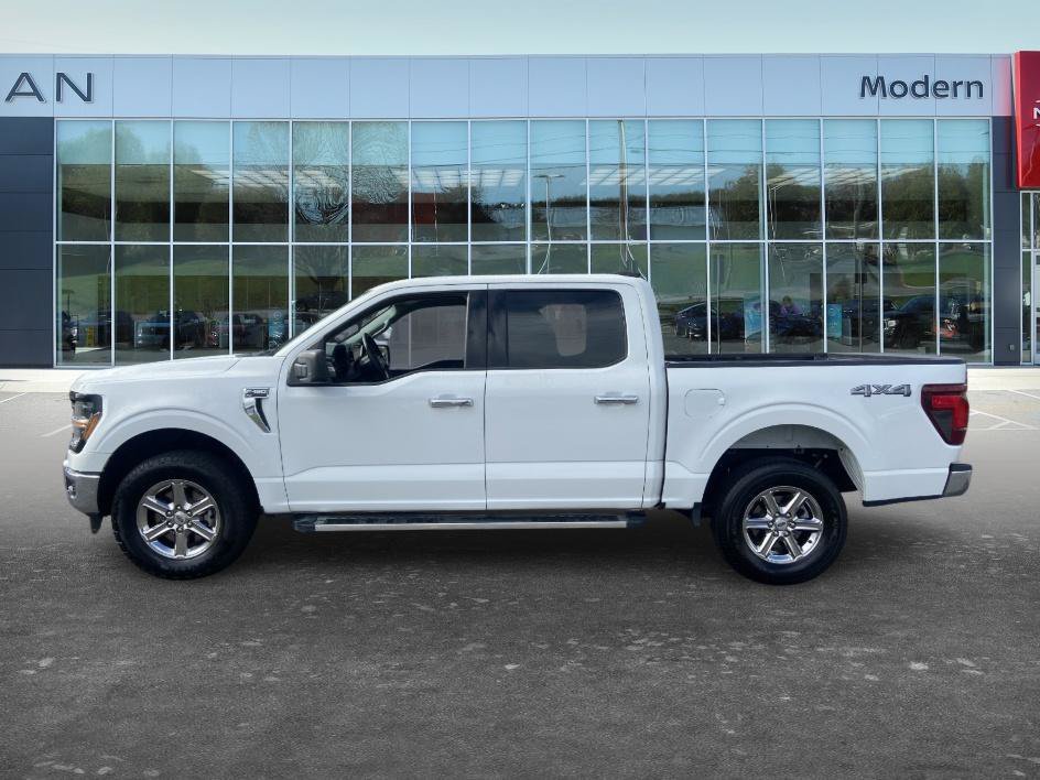 Used 2025 Oxford White Ford XLT image 9