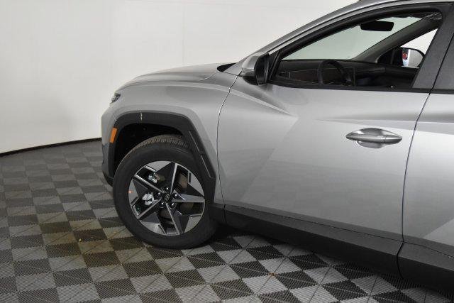 New 2026 Silver Hyundai SEL Premium AWD image 54