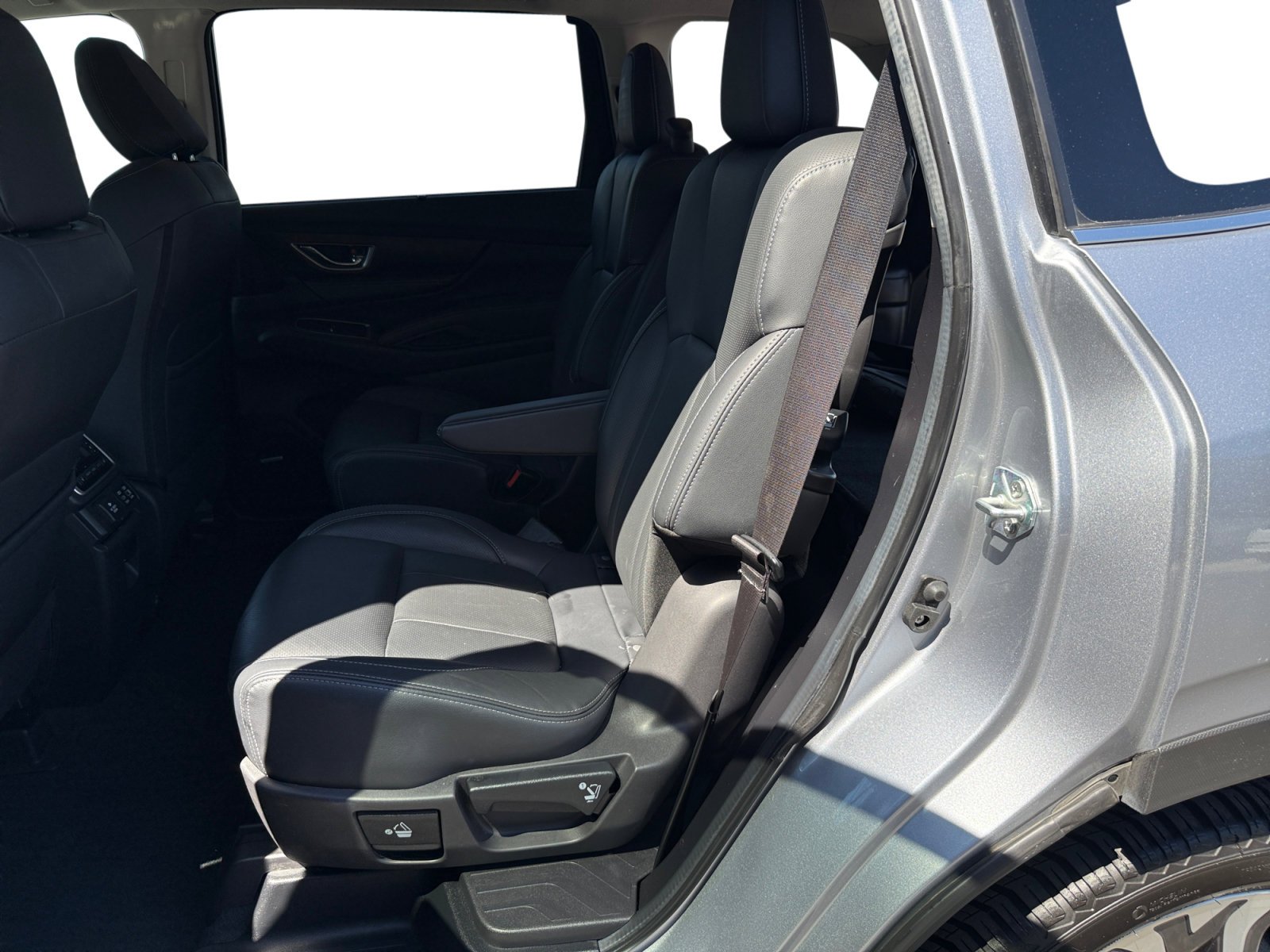 Used 2024 Ice Silver Metallic Subaru Touring image 16