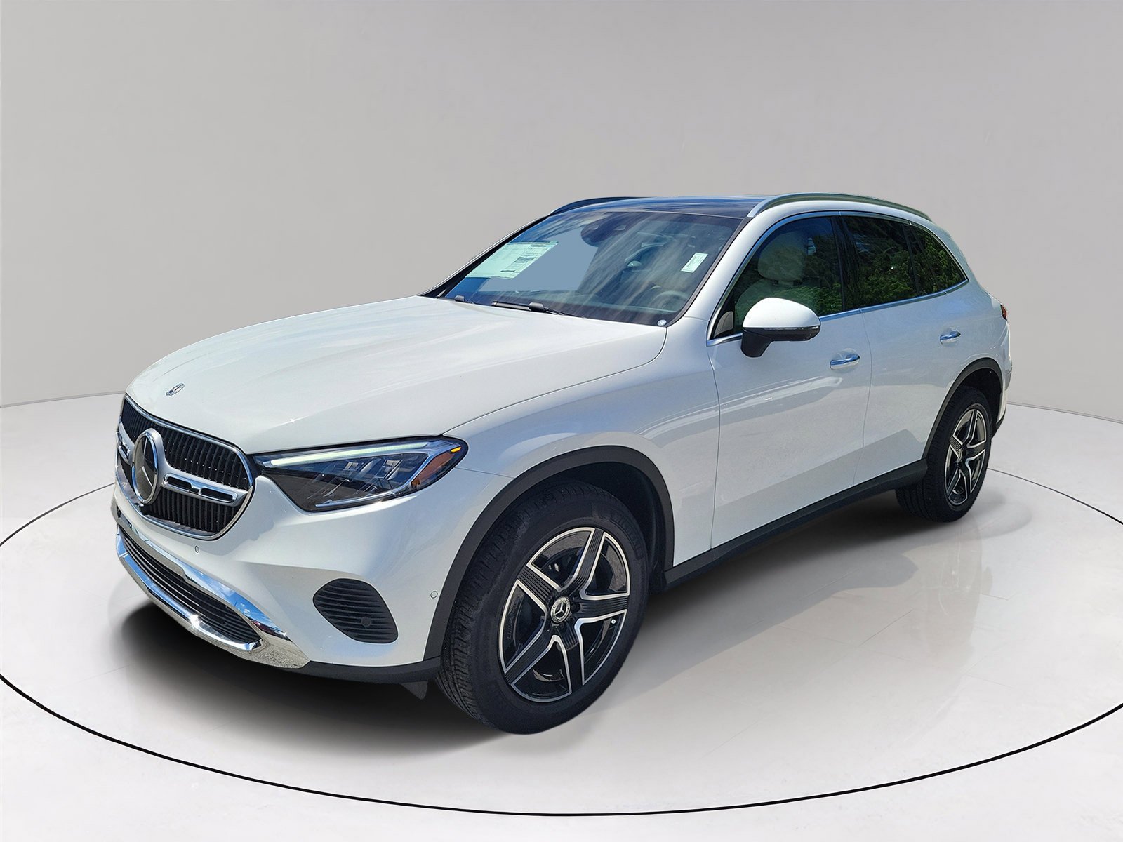 New 2027 Polar White Mercedes-Benz GLC 300 image 3