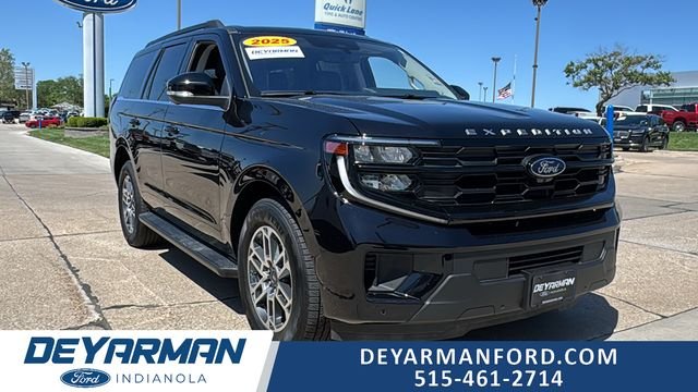 2025 Ford Expedition Active's photo
