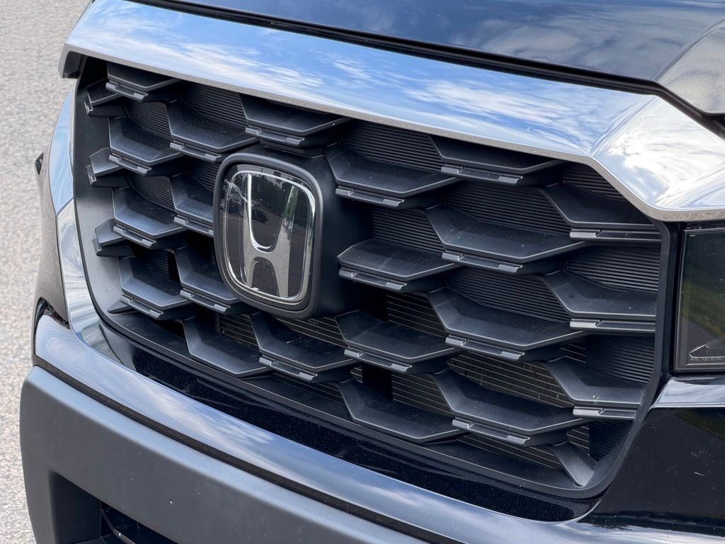 Used 2023 Black Honda EX-L image 24