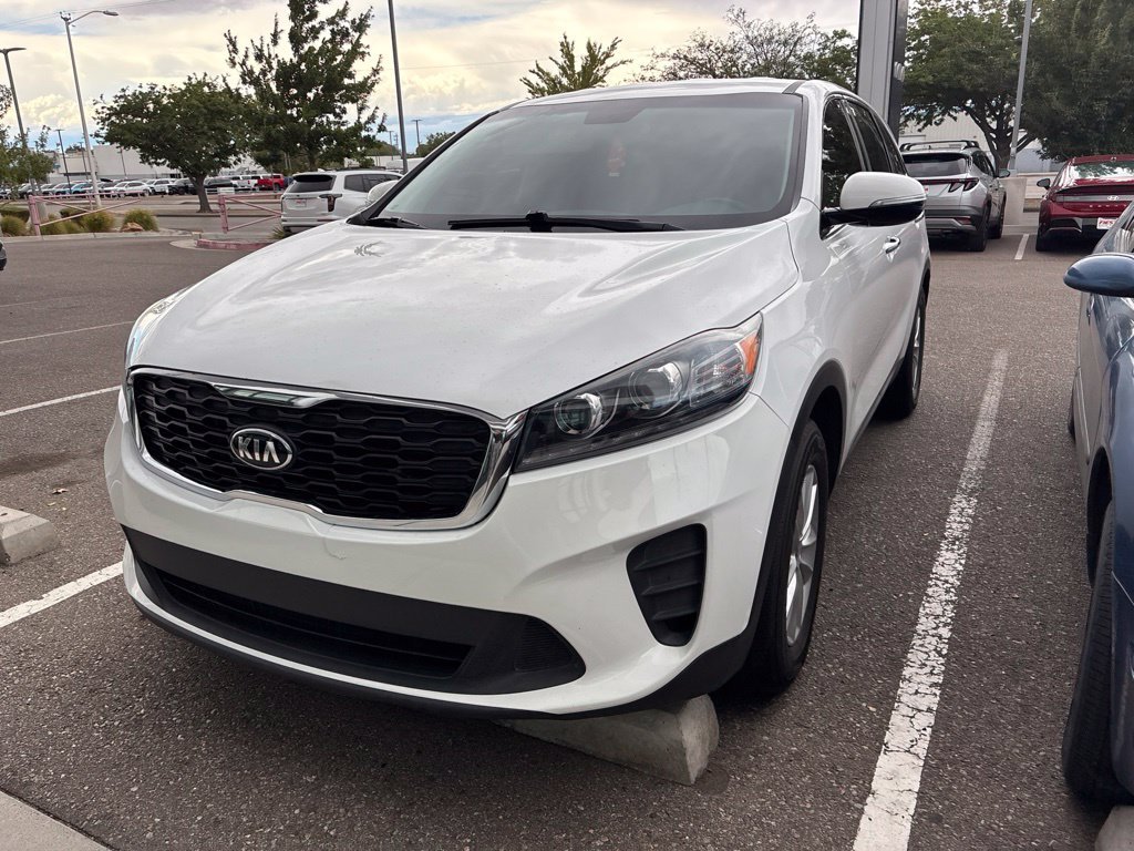 Used 2020 White Kia LX image 3