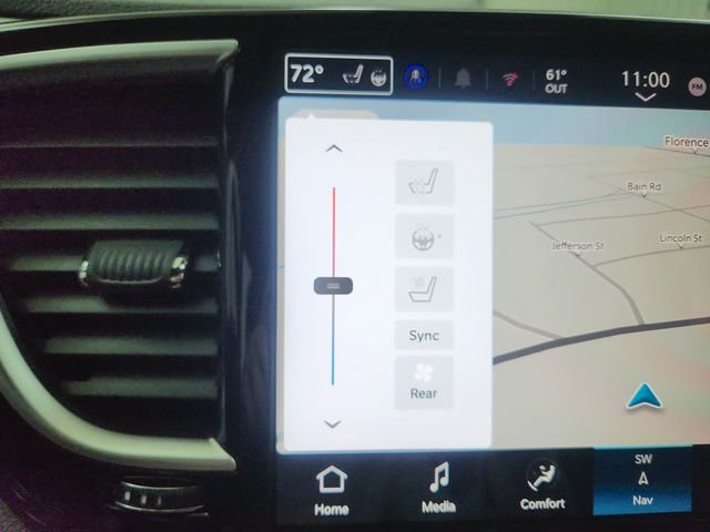 2026 Chrysler Pacifica Limited - Photo 18