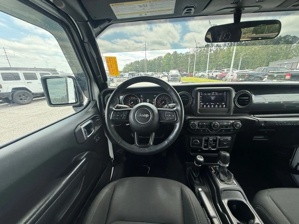 Used 2021 White Jeep Unlimited Sport Altitude image 13