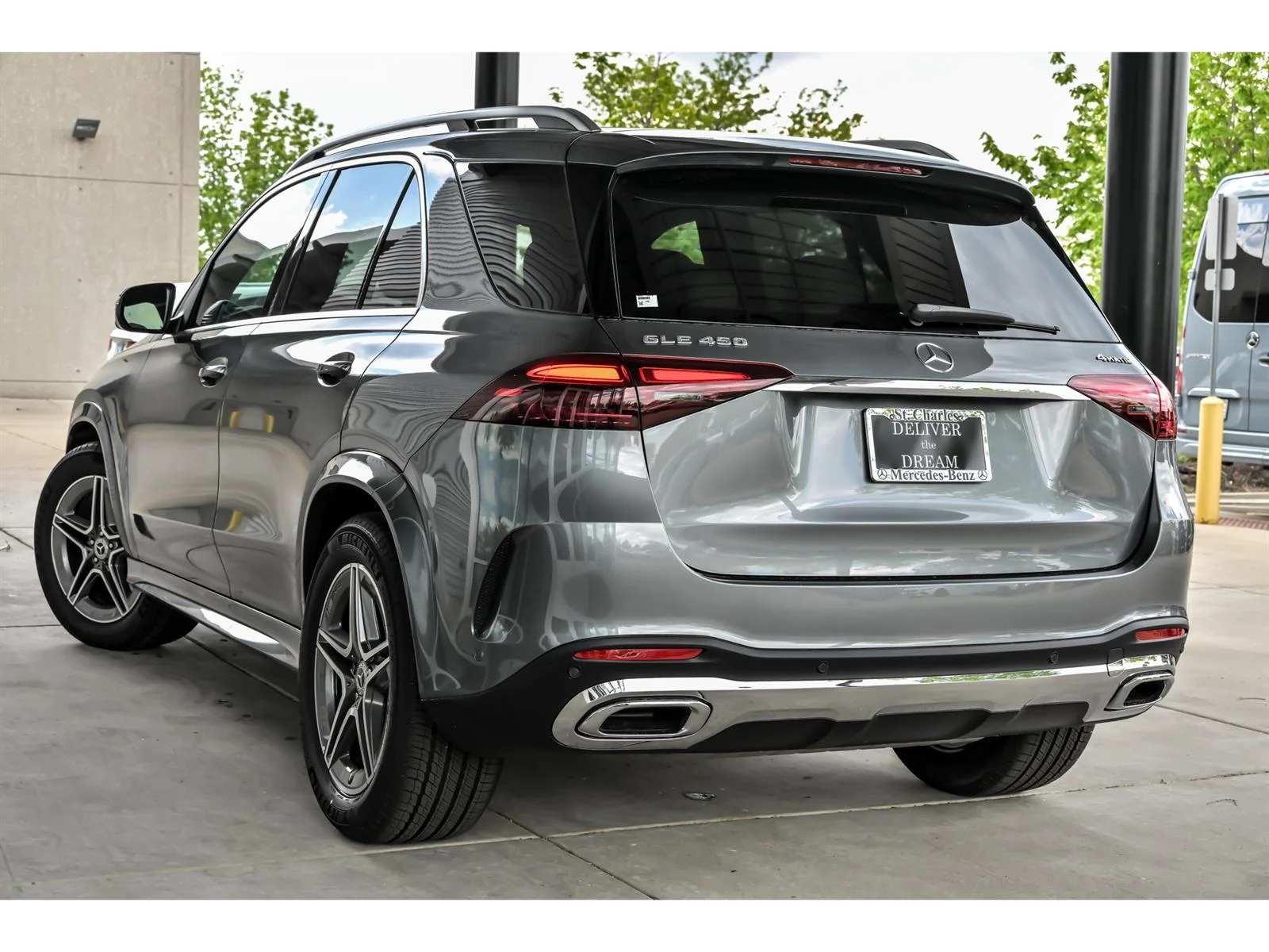 New 2026 Selenite Grey Metallic Mercedes-Benz GLE 450 4MATIC® image 4