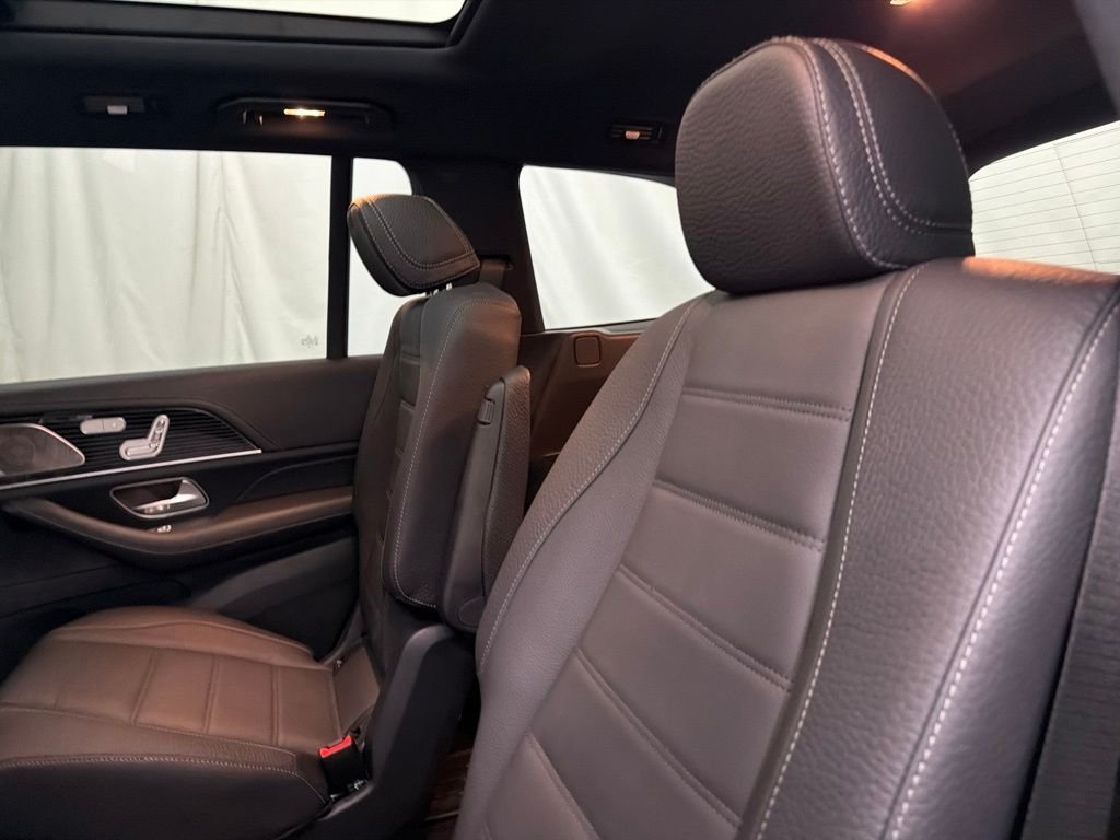 Certified Used 2025 Black Mercedes-Benz GLS 580 image 18