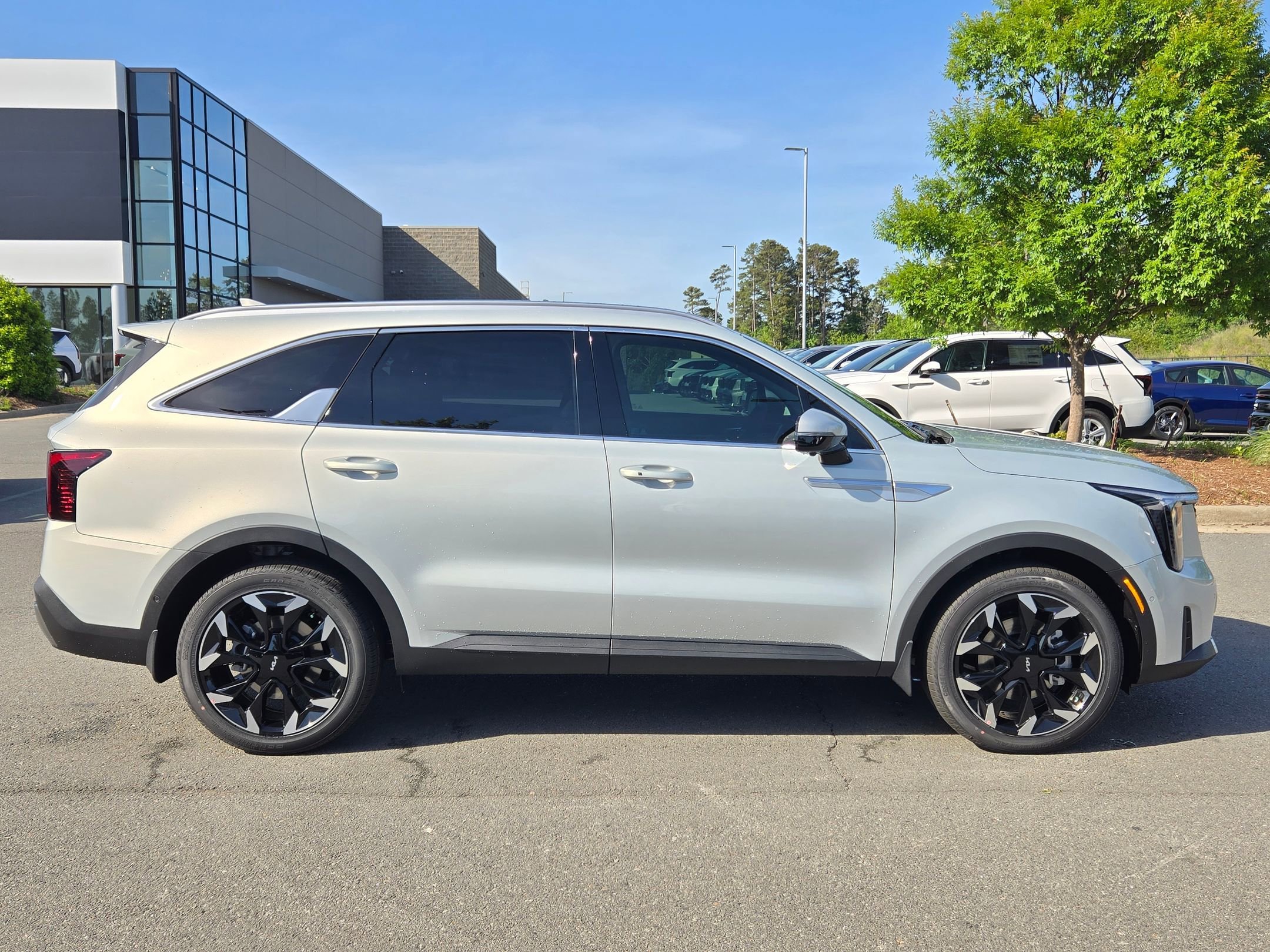 New 2026 Ivory Silver Kia SX image 8