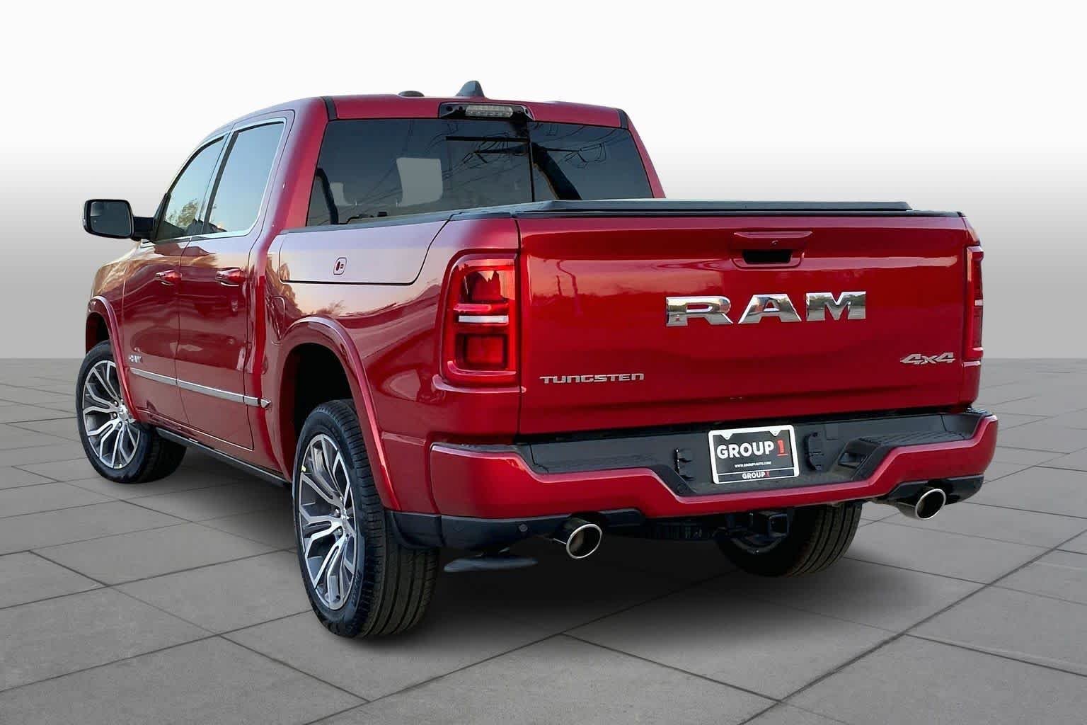 New 2026 Molten Red Pearl-Coat Exterior Paint RAM Tungsten image 12