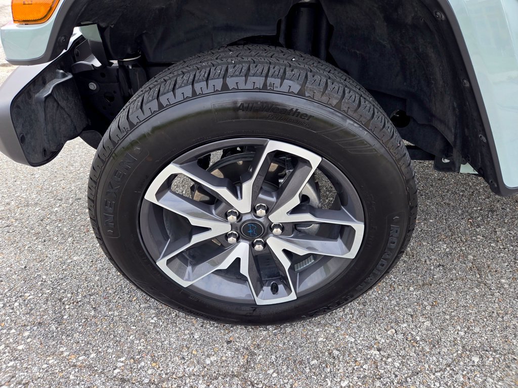 Used 2024 Gray Jeep Sport S 4xe image 9