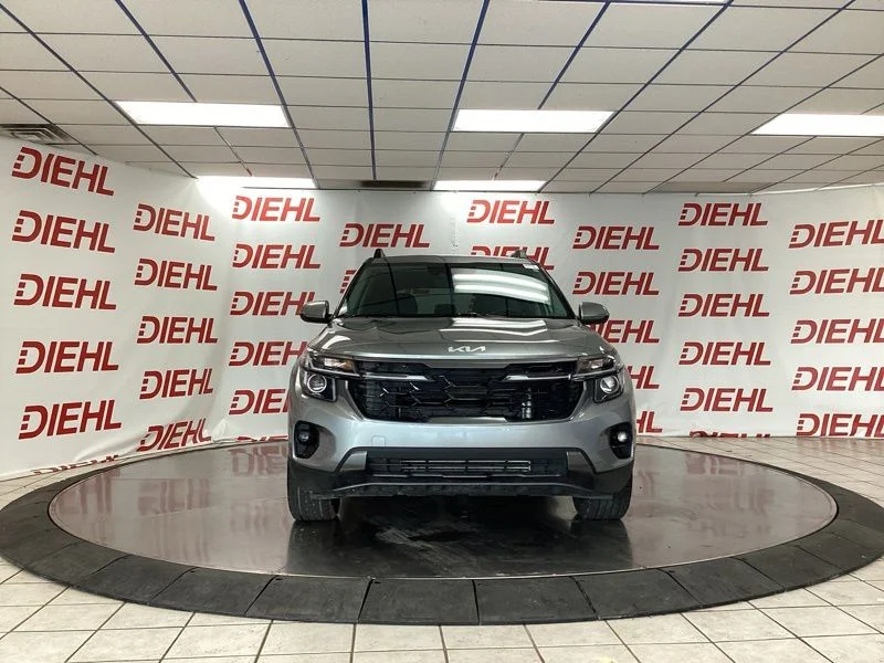 Used 2024 Gray Kia X-Line image 2