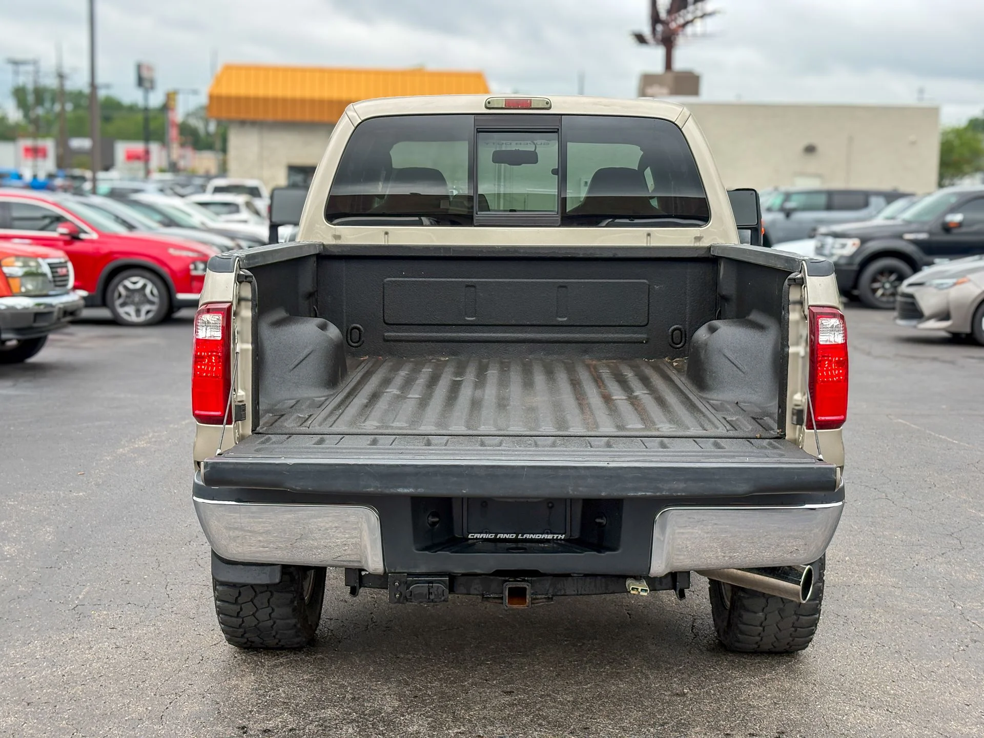 Used 2008 Gold Ford Lariat image 32