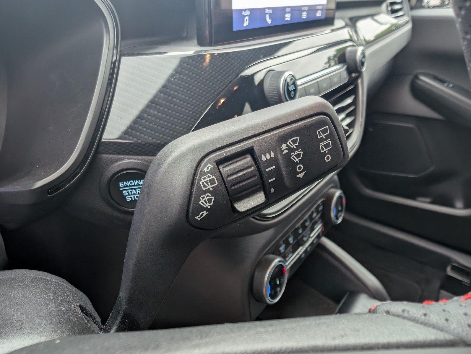 2024 Ford Escape ST-Line - Photo 24
