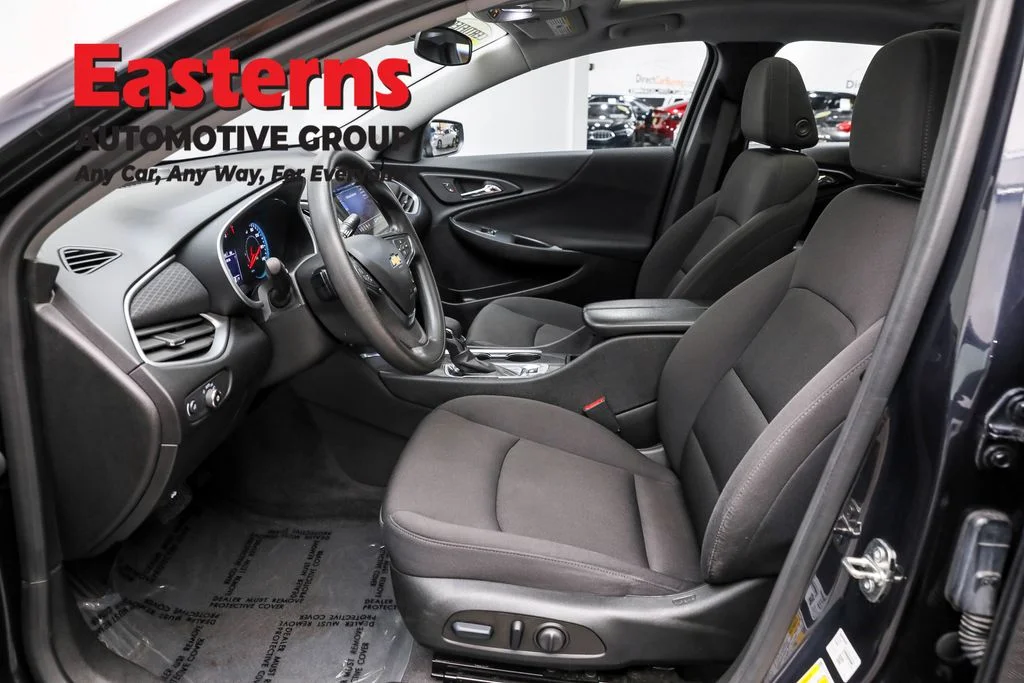 Used 2023 Gray Chevrolet LT image 14