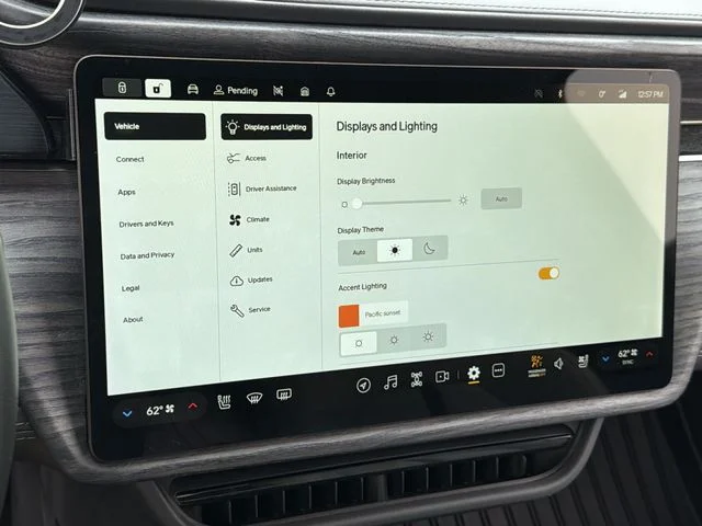 Used 2022  Rivian Adventure image 24