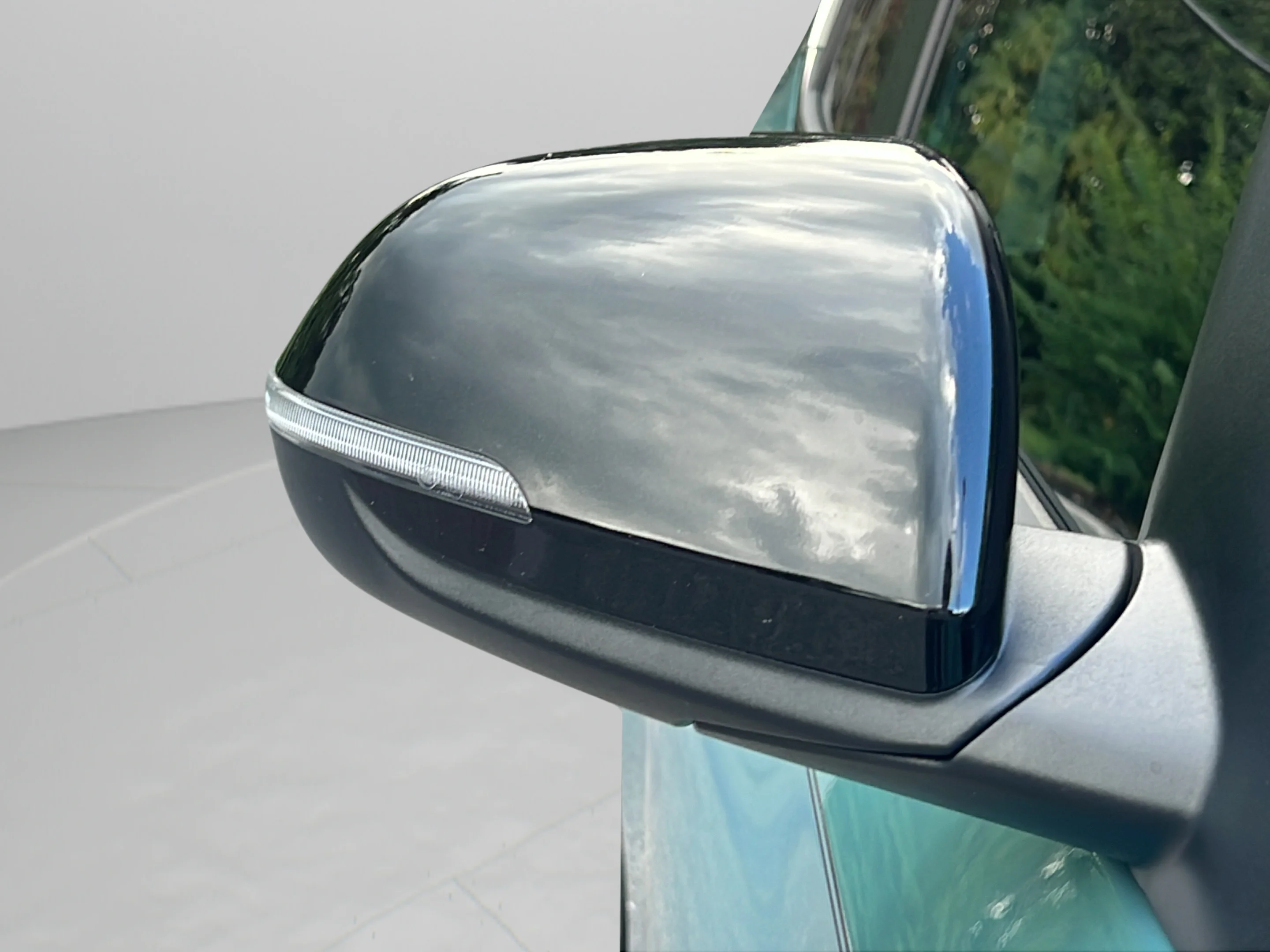 Used 2026 Pluton Blue/Black Roof Kia SX image 27