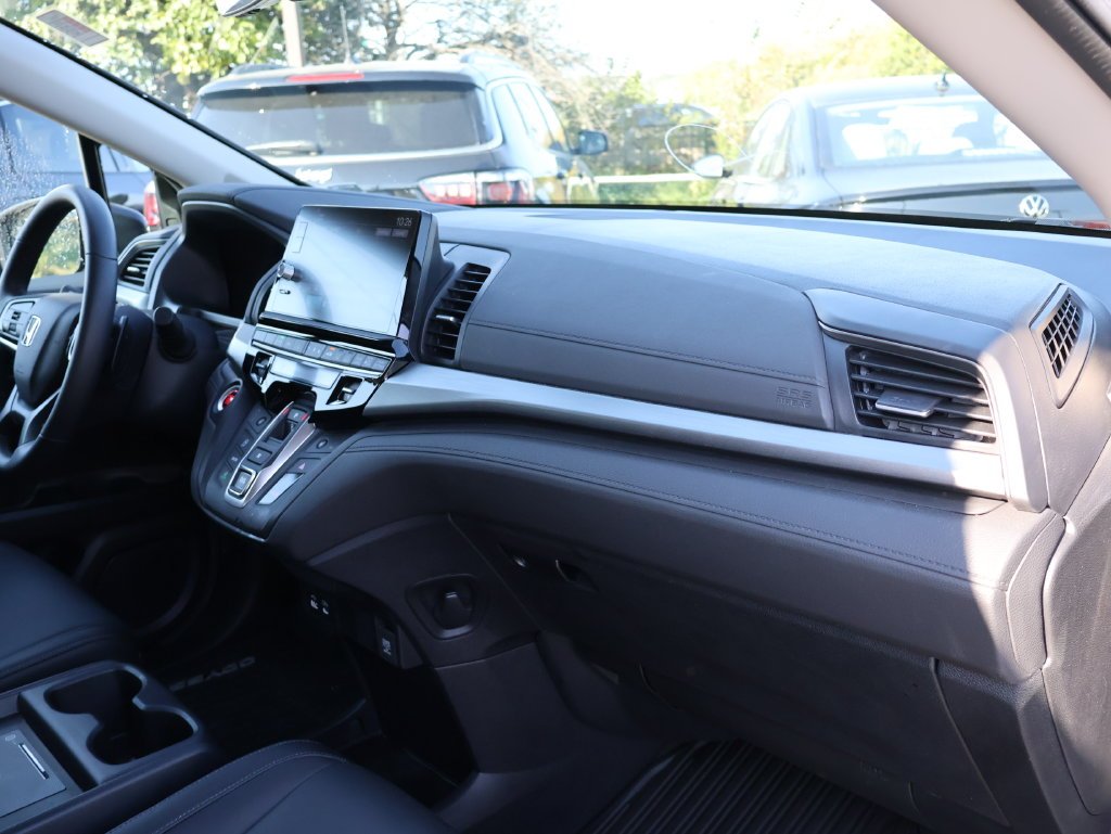 Used 2025  Honda EX-L image 9