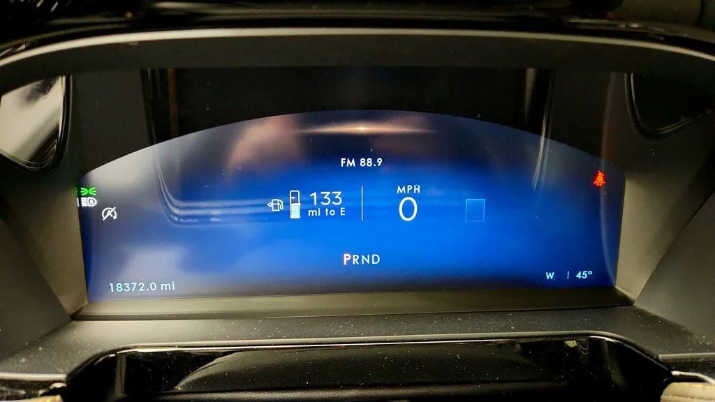 Used 2023 Pristine White Metallic Tri-Coat Lincoln Standard AWD w/ Equipment Group 101A and Co-Pilot360 Vision image 13