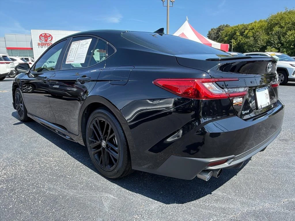 Certified Used 2025 Midnight Black Metallic Toyota SE image 5